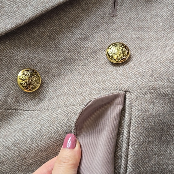 Women's Banana Republic Herringbone Icon Cream Blazer with Gold Buttons Size 8 - Picture 14 of 17